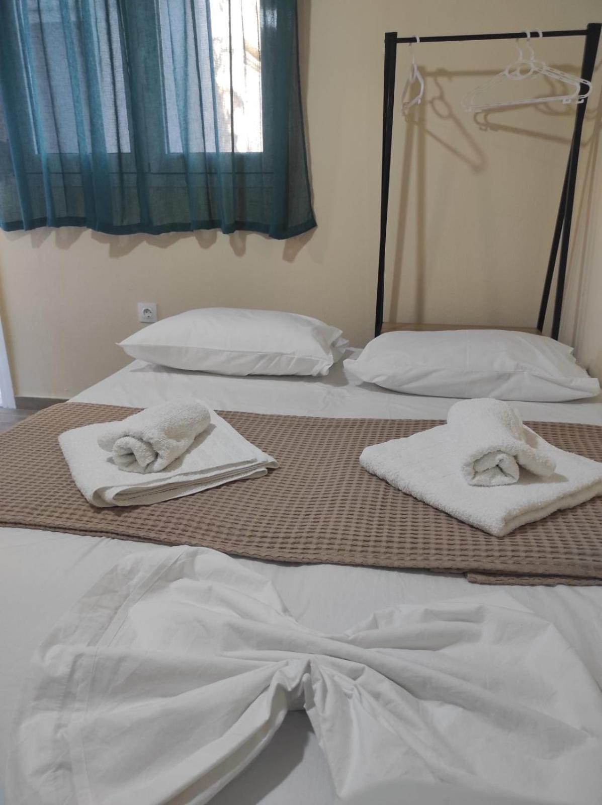 Light Blue Paralia Apartments Екстер'єр фото