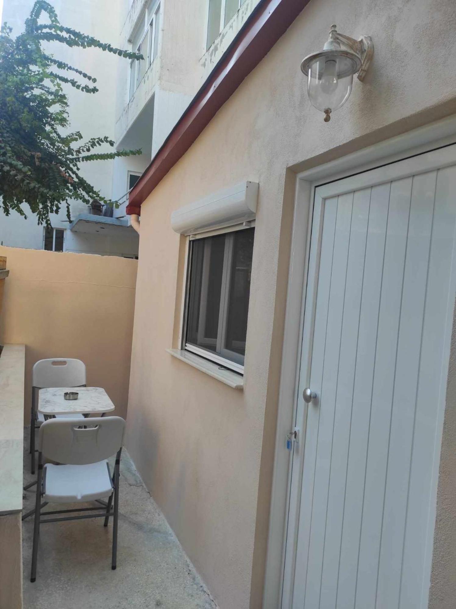 Light Blue Paralia Apartments Екстер'єр фото