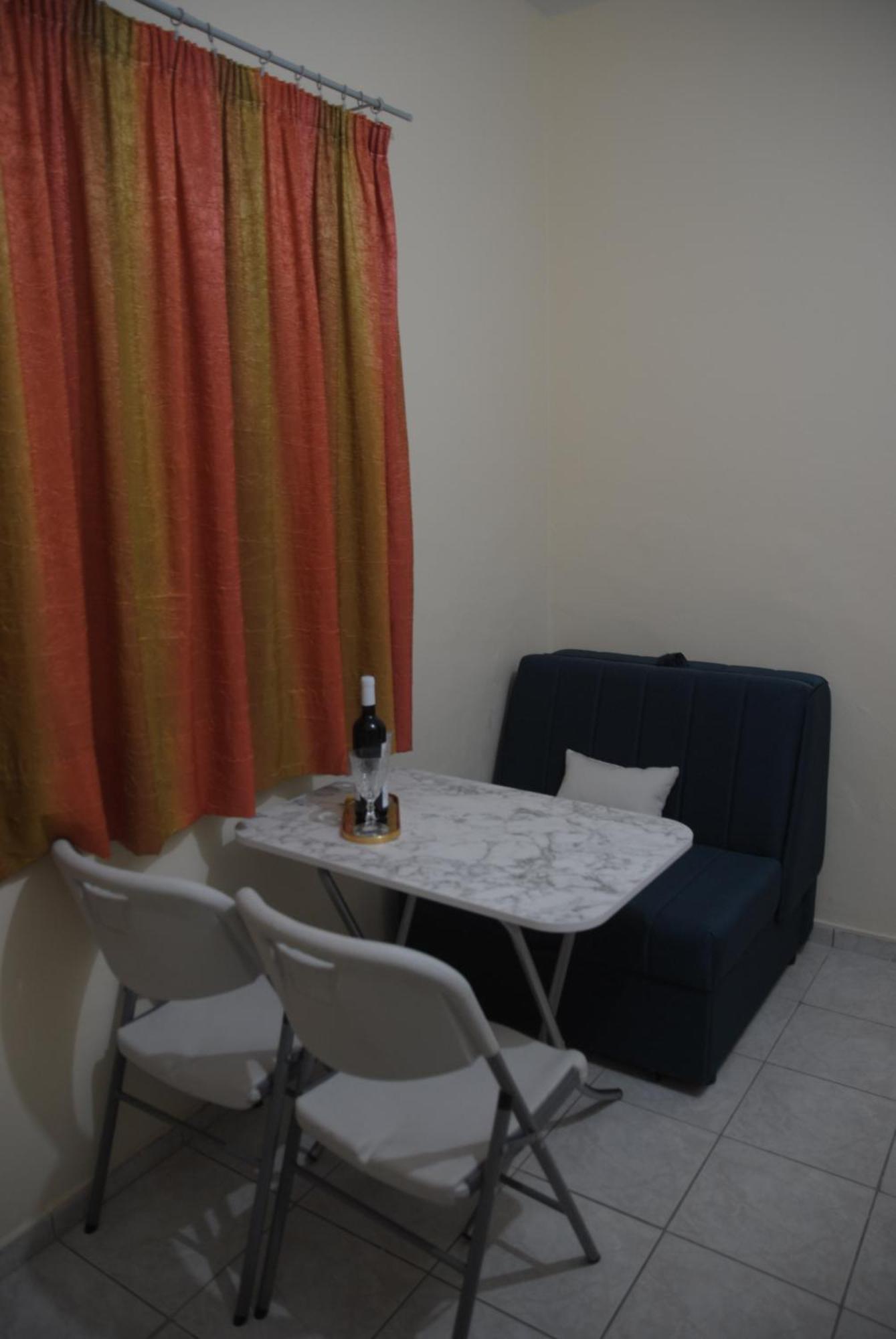 Light Blue Paralia Apartments Екстер'єр фото