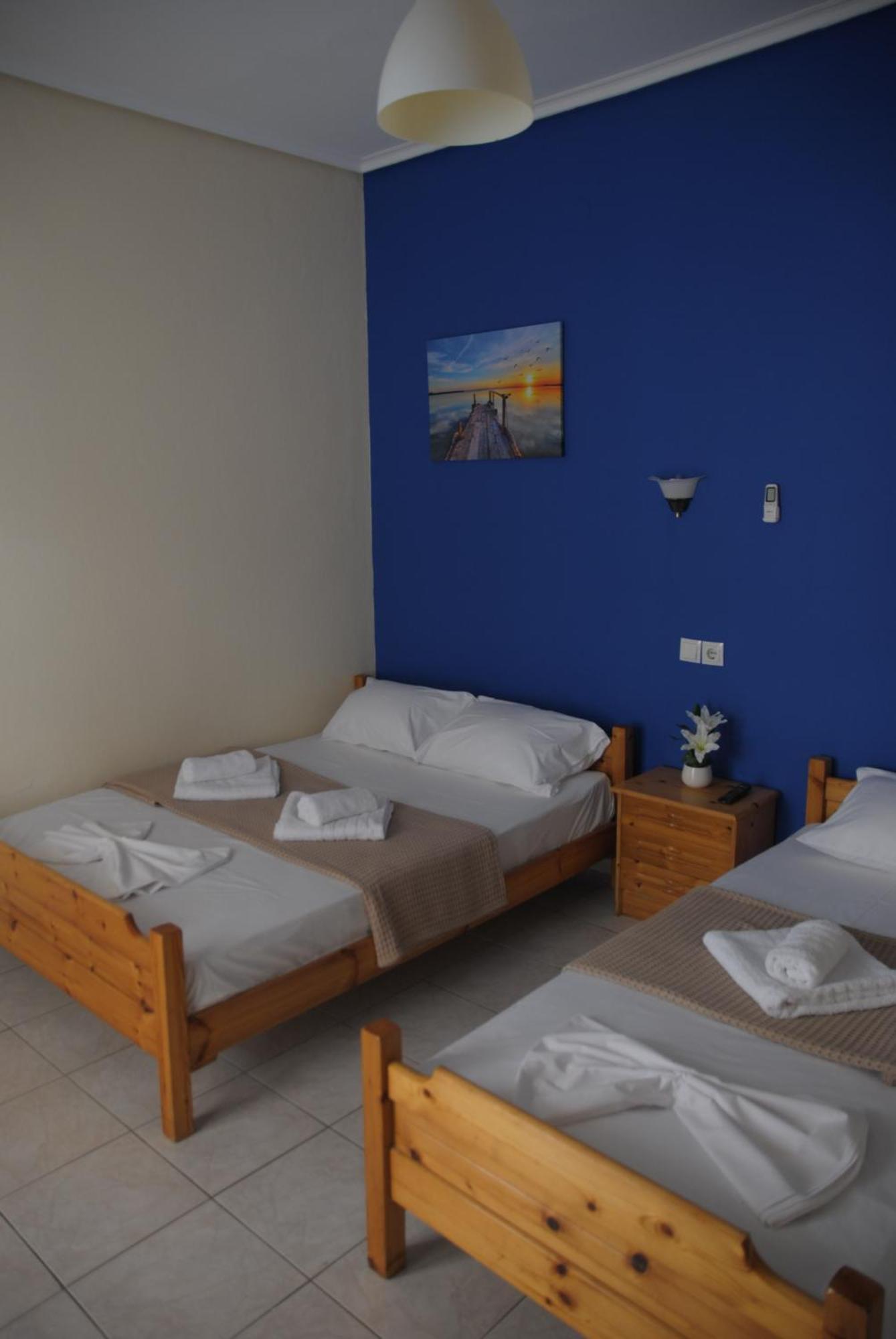 Light Blue Paralia Apartments Екстер'єр фото