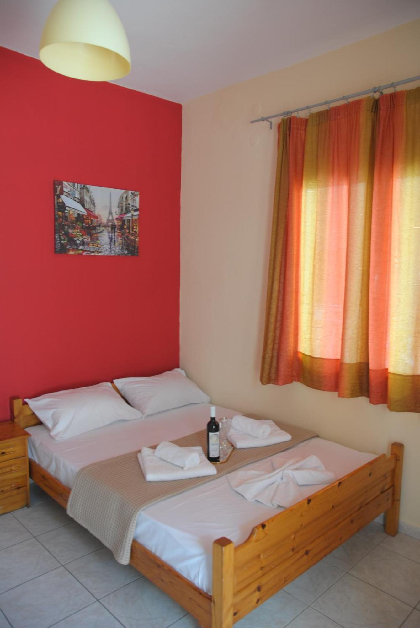 Light Blue Paralia Apartments Екстер'єр фото