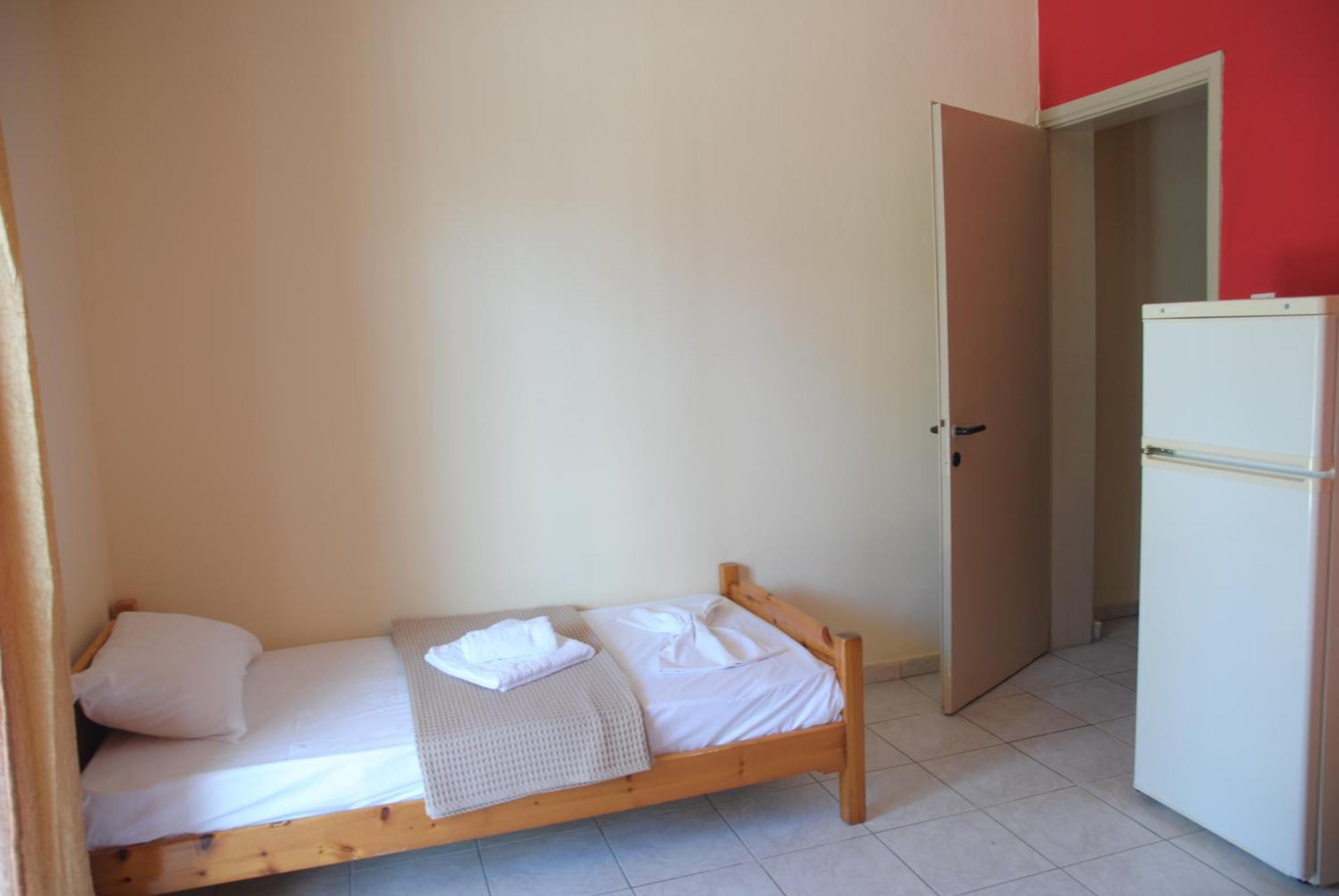 Light Blue Paralia Apartments Екстер'єр фото
