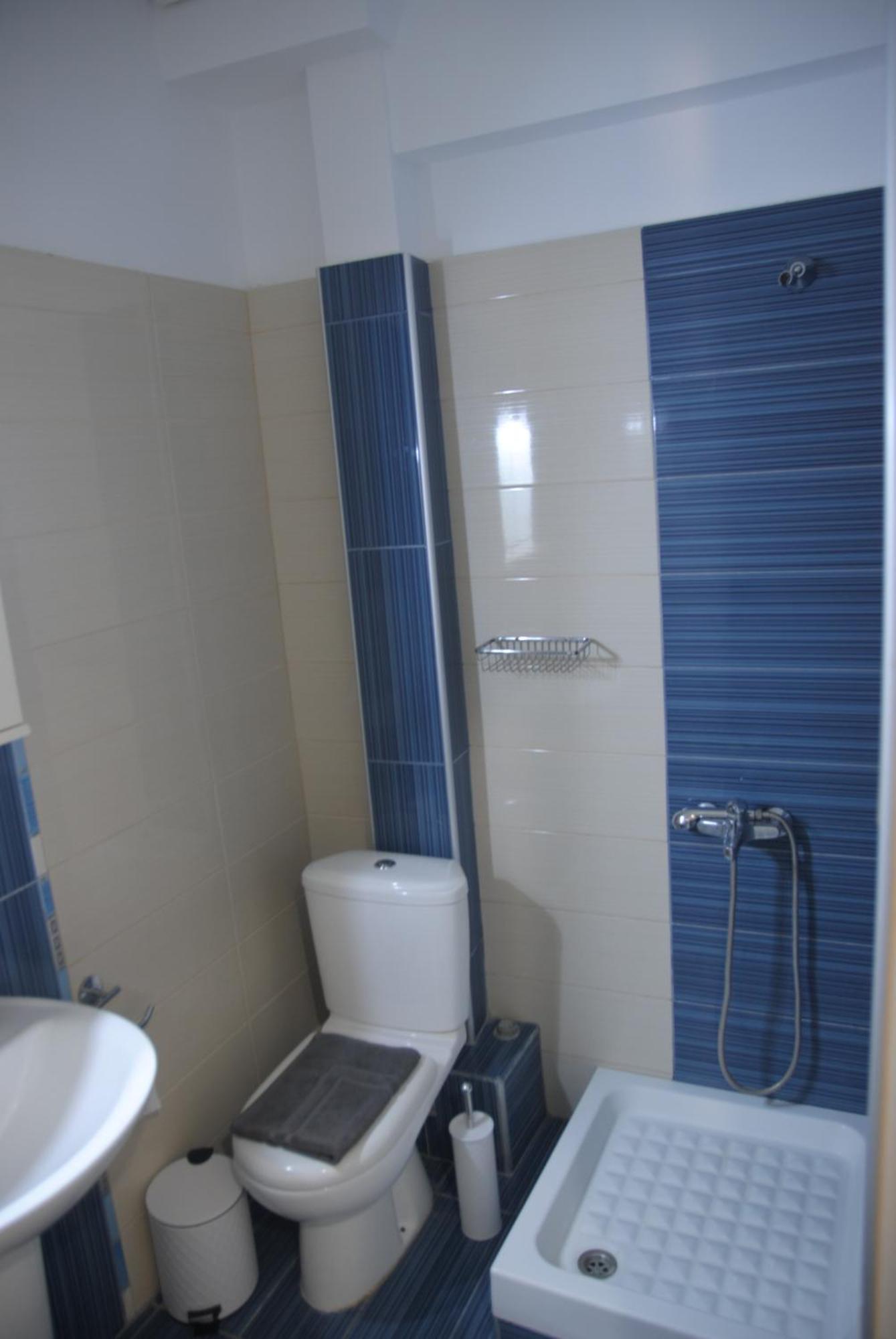 Light Blue Paralia Apartments Екстер'єр фото
