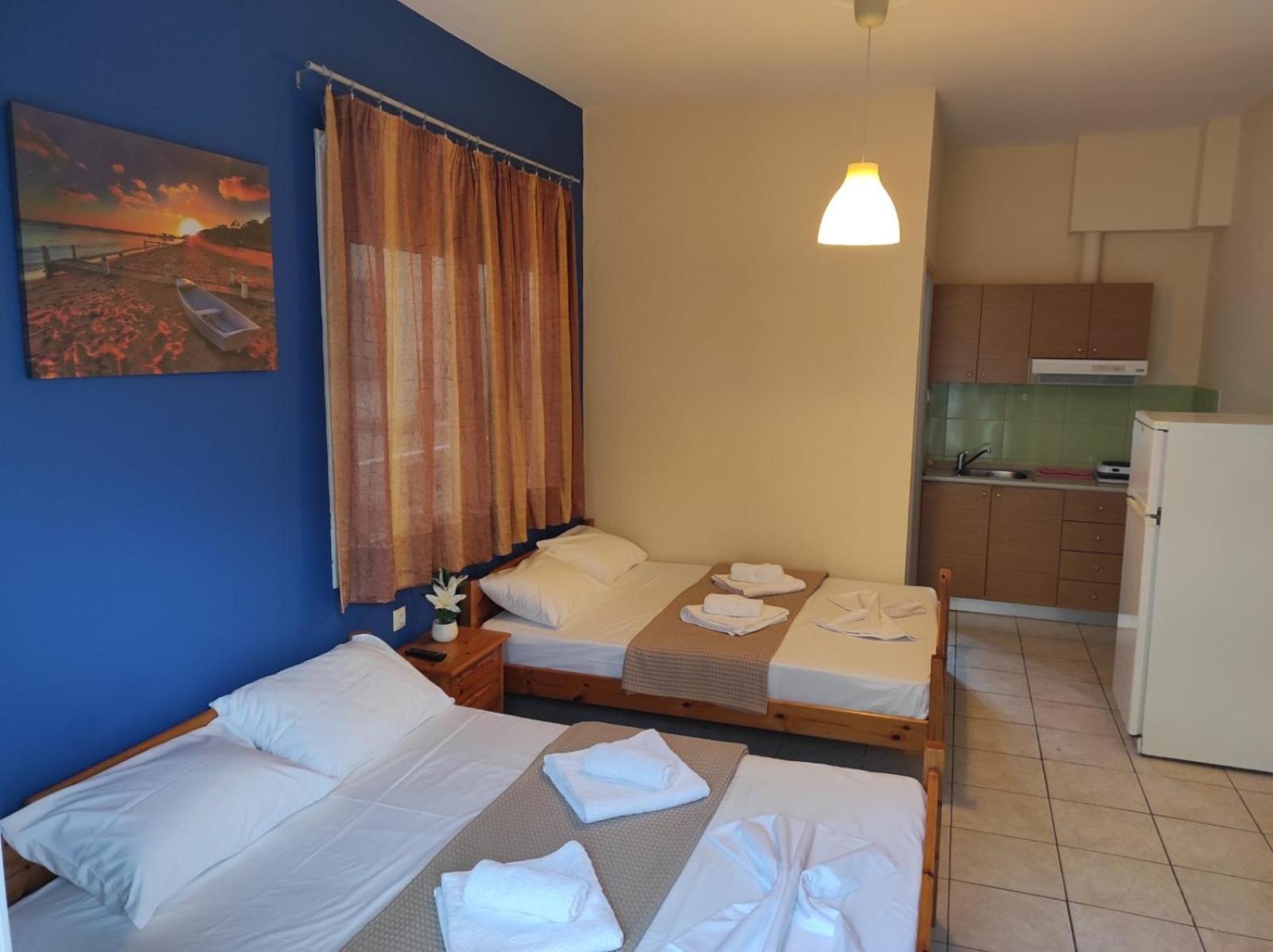 Light Blue Paralia Apartments Екстер'єр фото