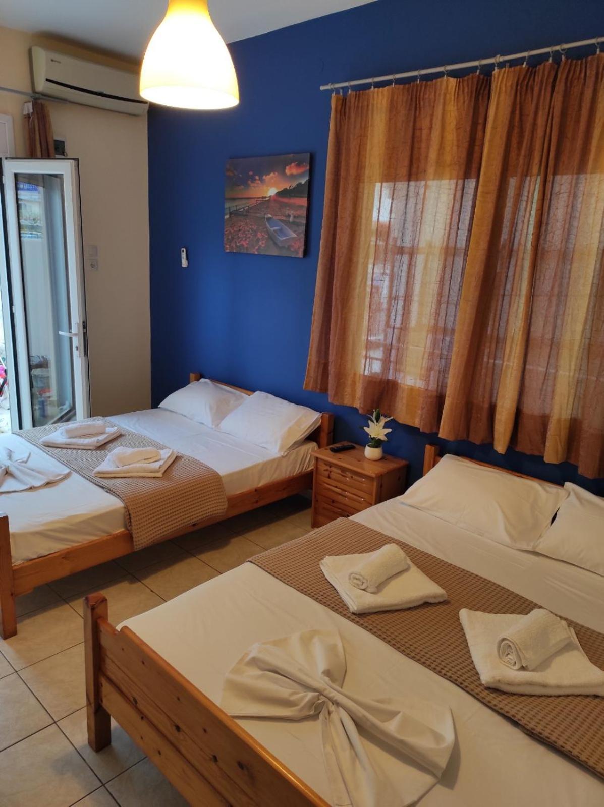 Light Blue Paralia Apartments Екстер'єр фото